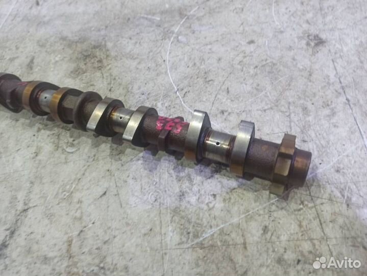 Распредвал впускной