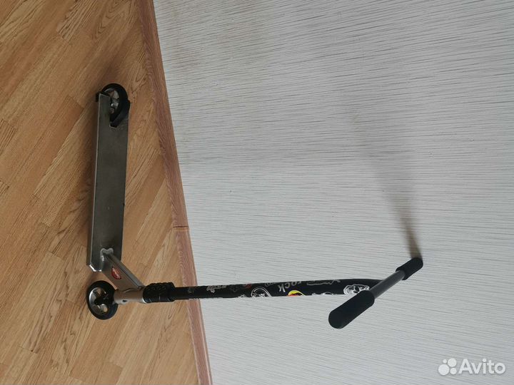 Трюковой самокат tech team chopper