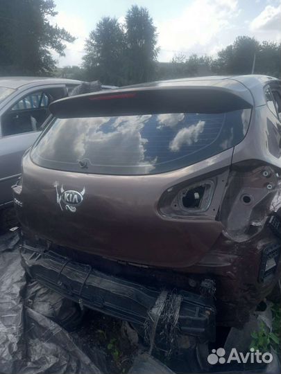 Крышка багажника Kia Ceed JD хэтчбэк