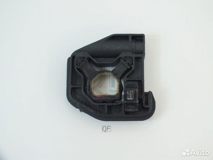 Кронштейн радиатора lh