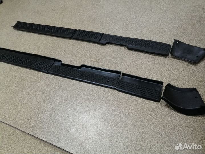 Накладки на пороги УАЗ Патриот до 2014 года