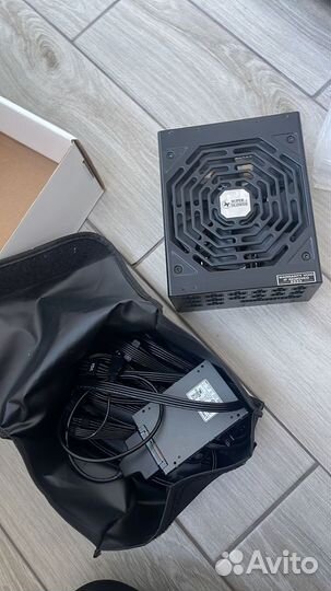 Блок питания Super Flower Leadex Platinum SE