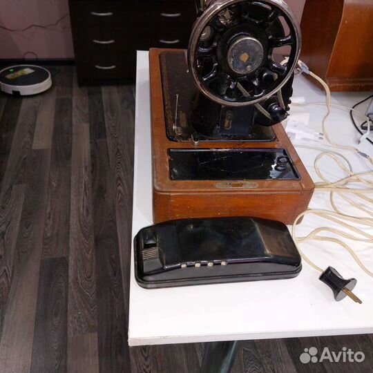 Швейная машинка подольская ножная
