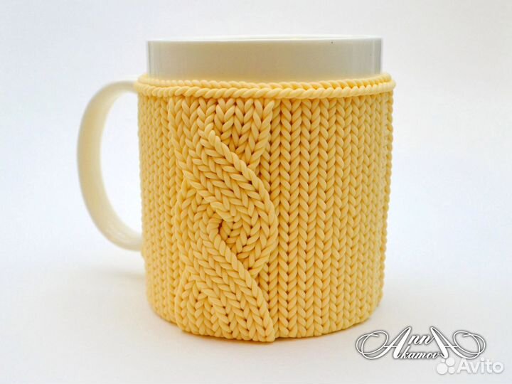 Кружка с декором из полимерной глины на подарок