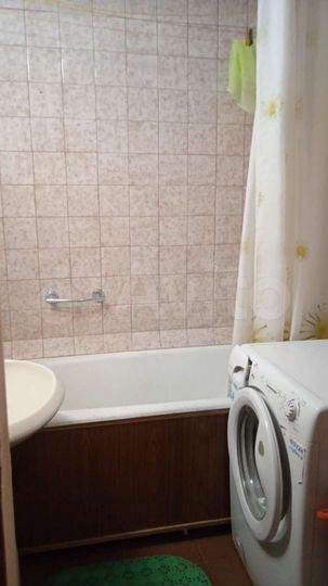 Комната 35 м² в 1-к., 2/17 эт.