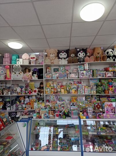 Игрушки, канцтовары