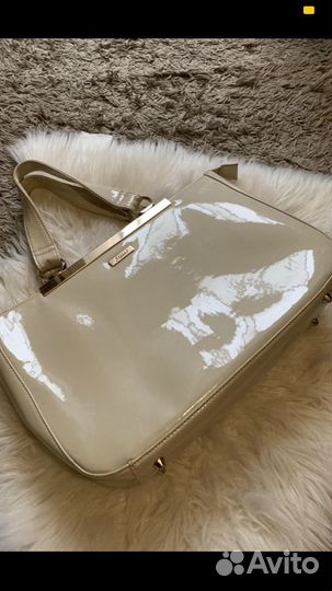 Сумка натуральная кожа (лаковая) бежевая
