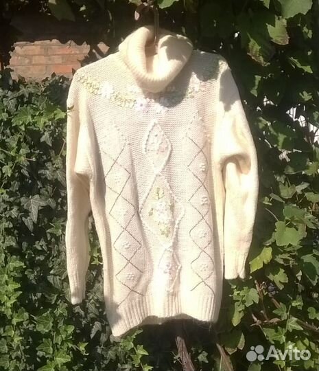 Свитер новый