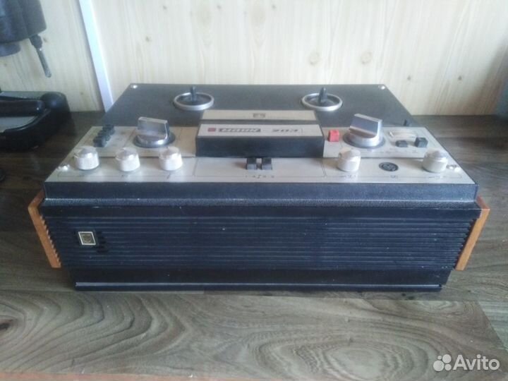 Катушечный магнитофон маяк 203 СССР