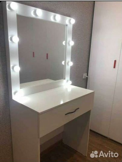 Зеркало с подсветкой