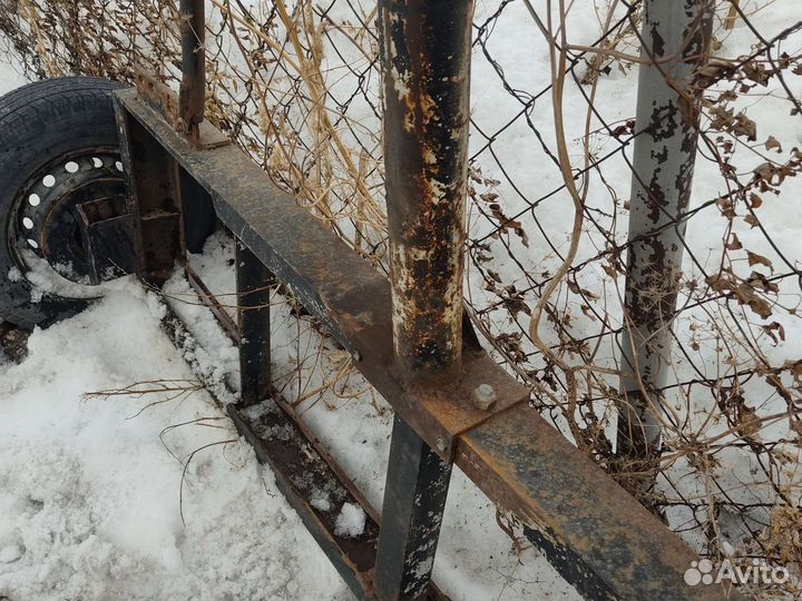 Прицеп легковой