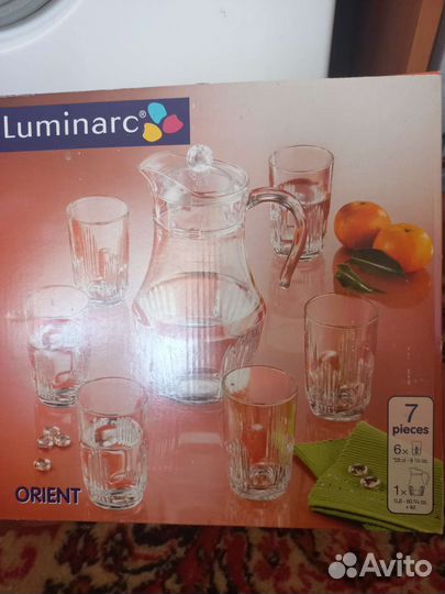 Графин со стаканами