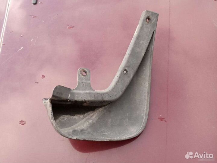 Брызговик задний левый Kia Sportage внедорожник