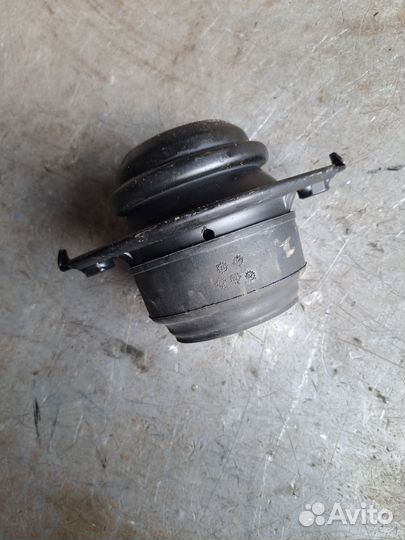Подушка двигателя Mercedes w164