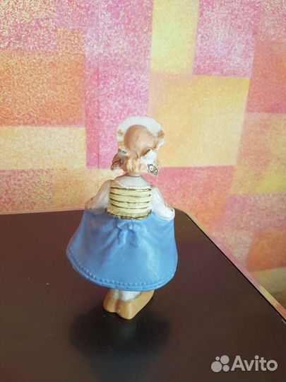 Статуэтка СССР, Качающая золушка