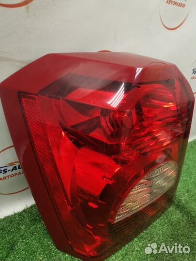 Стоп-сигнал задний левый Dodge Caliber 2.0 ECN