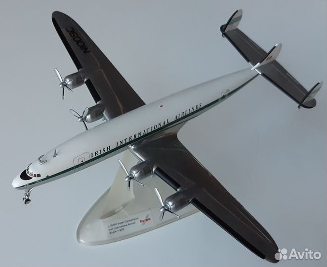 Модель самолета Lockheed L-1049H-03 N1009C 1:200