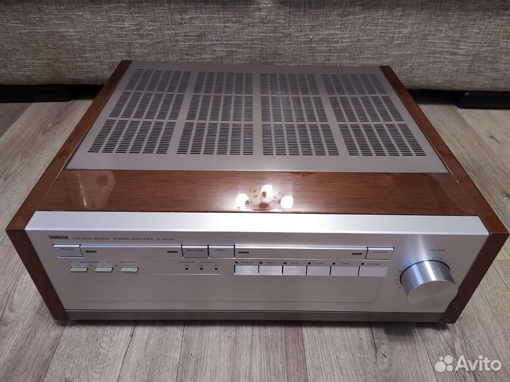 Усилитель Yamaha A-2000