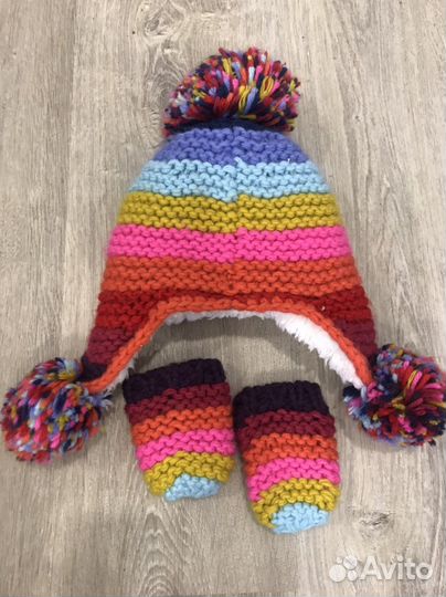 Шапка и варежки Next