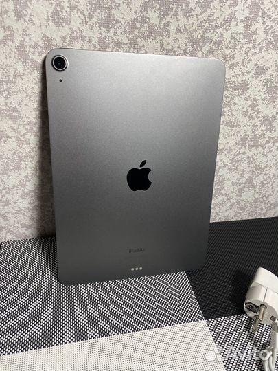 iPad air 5 2022 м1