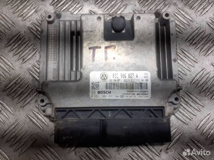 Блок управления двигателем VAG