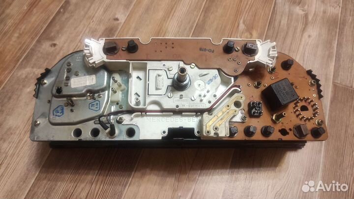 Приборная панель Mercedes w201 E190