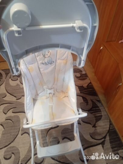 Продам стульчик для кормления