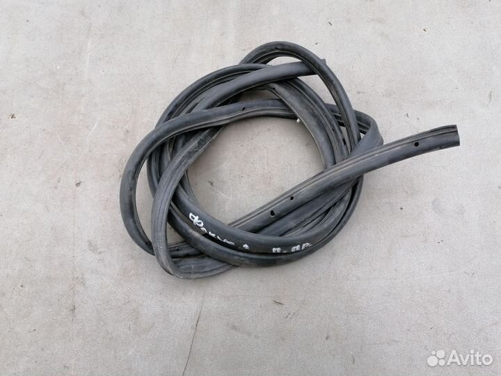 Уплотнитель двери для Ford Focus II 2008-2011