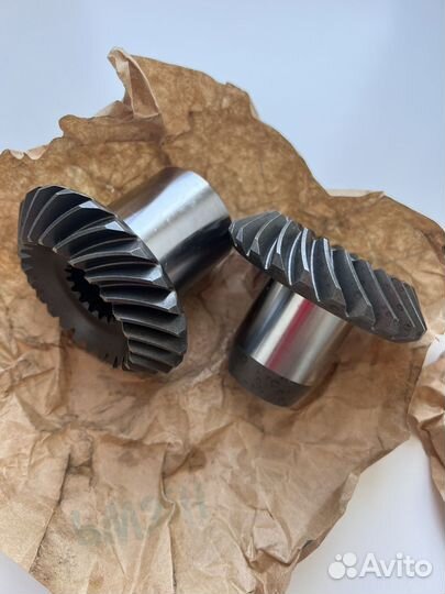 Шестерни верхнего редуктора Alpha one Gen2
