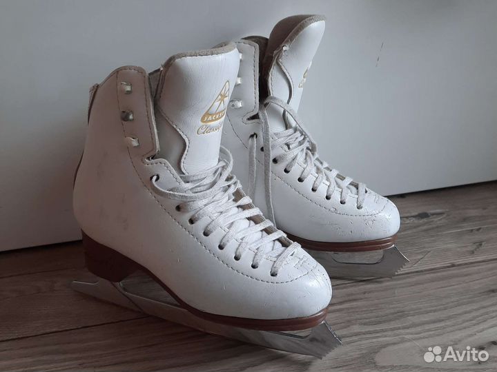 Фигурные коньки jackson 1s