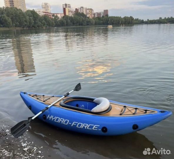 Байдарка каяк