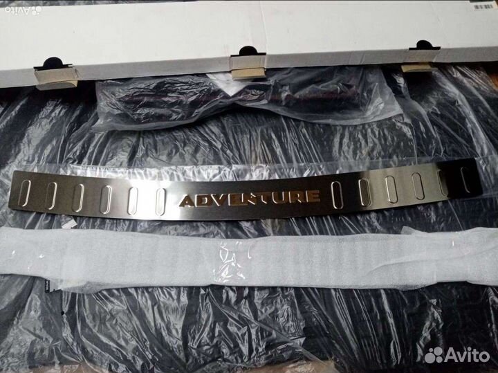 Накладка на задний бампер Renault Duster