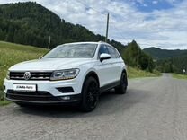 Volkswagen Tiguan 2.0 AMT, 2017, 150 000 км, с пробегом, цена 2 650 000 руб.