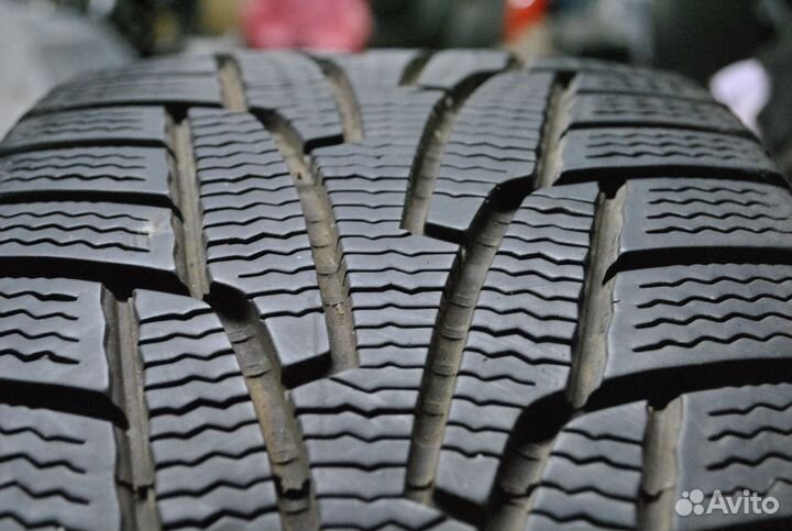 Kumho I'Zen KW31 225/45 R17 94R