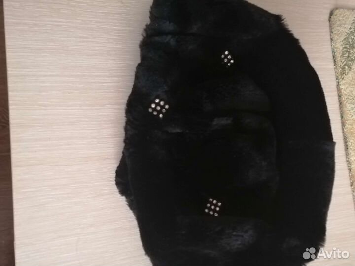 Берет женский из меха бобрика