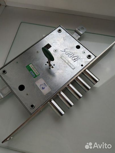 Замок врезной Mottura Италия и Цепочка для двери