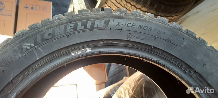 Michelin X-Ice North 4 245/45 R18 100T