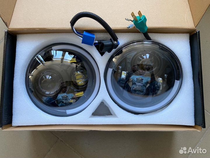 Фара светодиодная универсальная 7