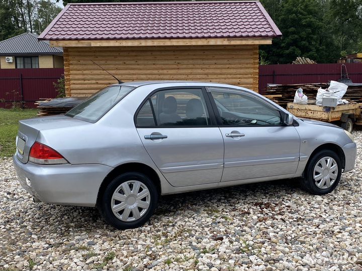 Mitsubishi Lancer 1.6 МТ, 2005, 331 000 км