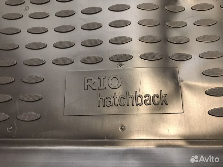 Коврик в багажник Kia Rio хетчбэк