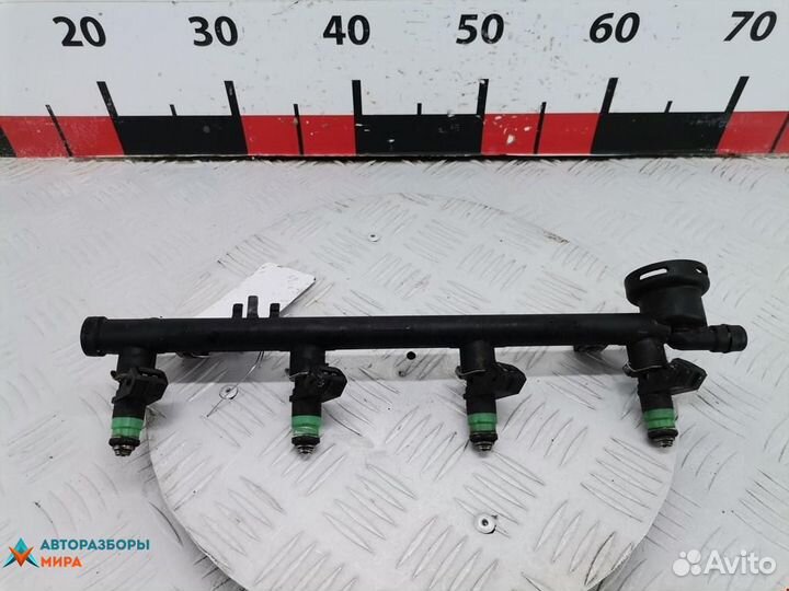 Форсунка Renault Laguna рест. 2001 8200028797