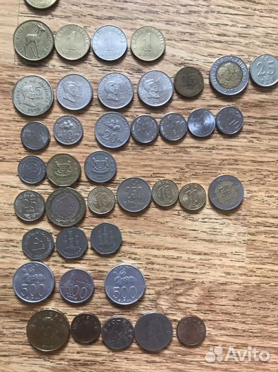 Монеты банкноты азия европа разные