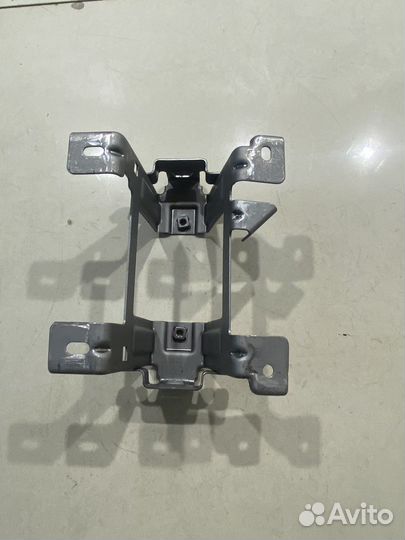 Кронштейн(крепление) салона (Hyundai Sonata)