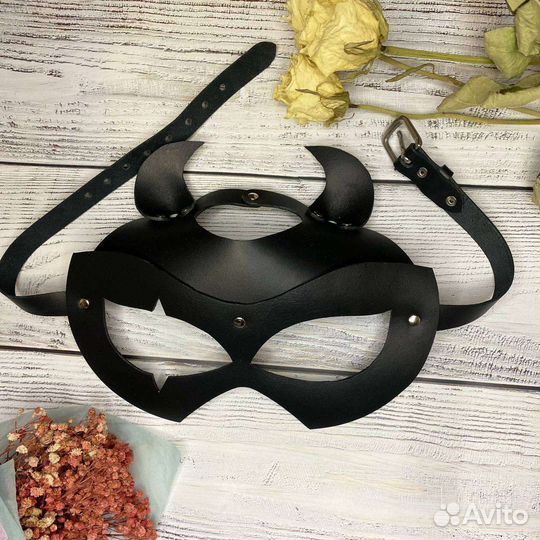 Маски из кожи