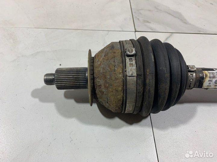 Привод передний левый Skoda Rapid