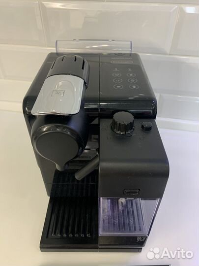 Кофемашина Nespresso DeLonghi