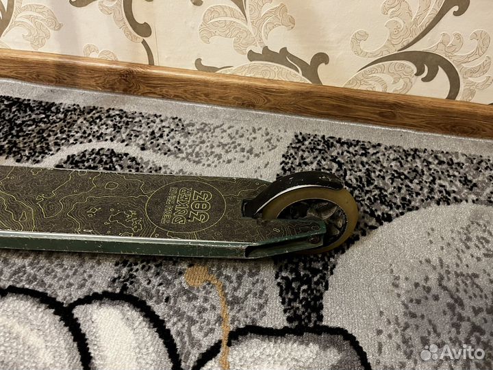 Трюковой самокат tech team duker 303