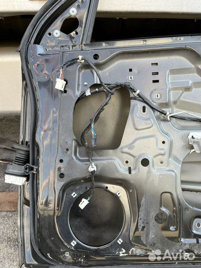 Дверь передняя правая на chevrolet lacetti