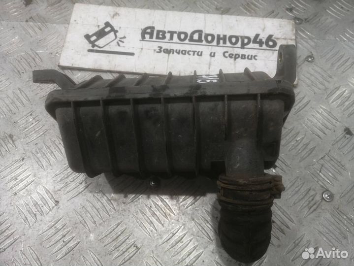 Резонатор воздушного фильтра Nissan Almera Classic