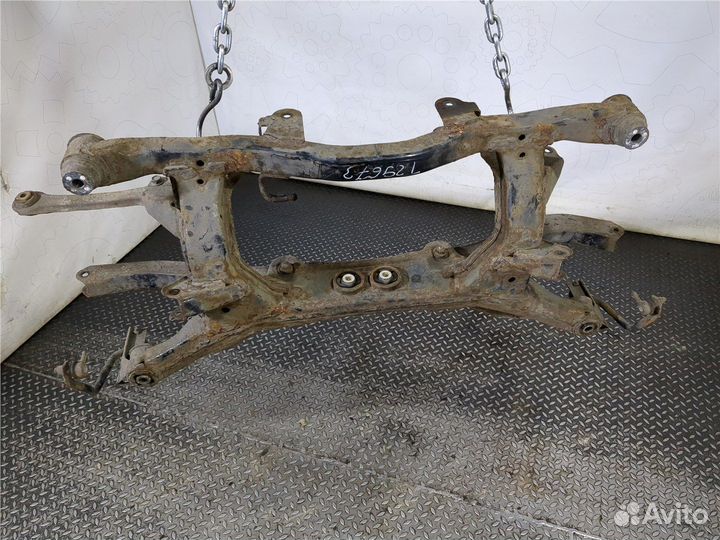 Балка подвески задняя Subaru Legacy Outback (B13)